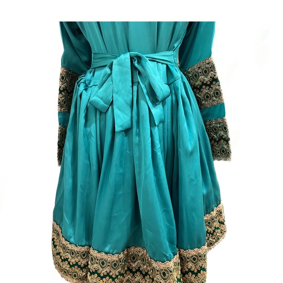 Afghan Traditional Dress | Blue & Gold Embroidered Formal Cultural Gown | Size 8 - Picture 5 of 5